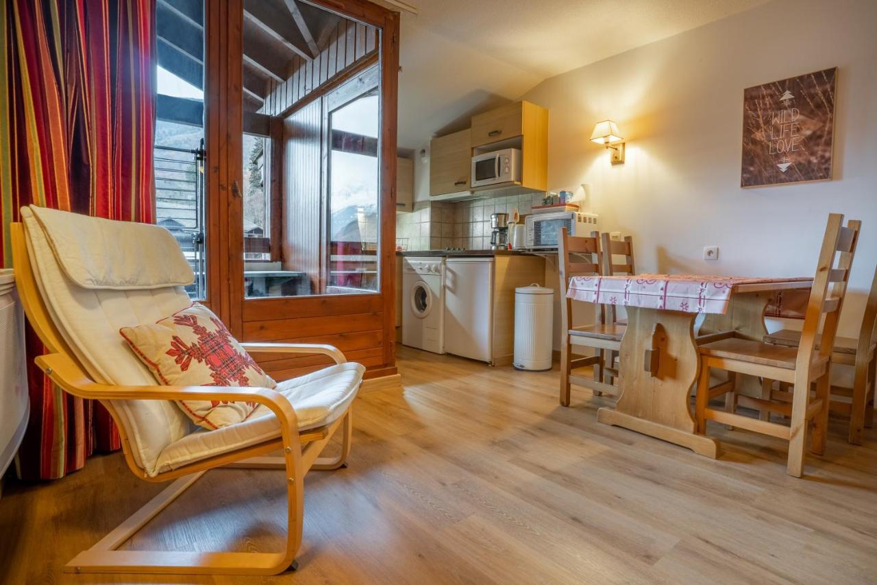 Grand Studio Tout Confort Pour 4 Personnes Brides-les-Bains Esterno foto